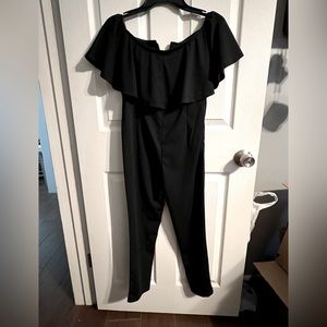 SHEIN Black Ruffle Sleeve V-Neck Romper